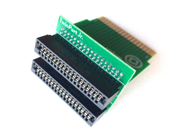 TwinPort Jr. : A Cartridge port double for PCjr.